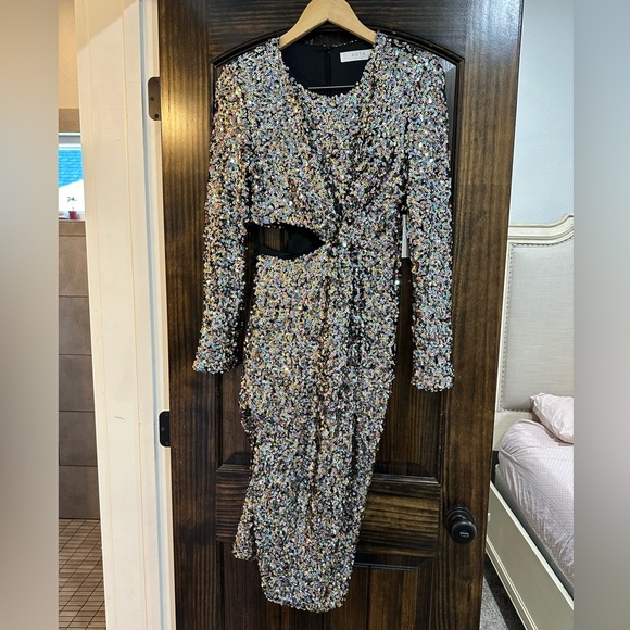 ASTR Sylvina Sequin Slit Long Sleeve Cutout Midi-Dress L Nordstrom Saks Revolve - Picture 11 of 12